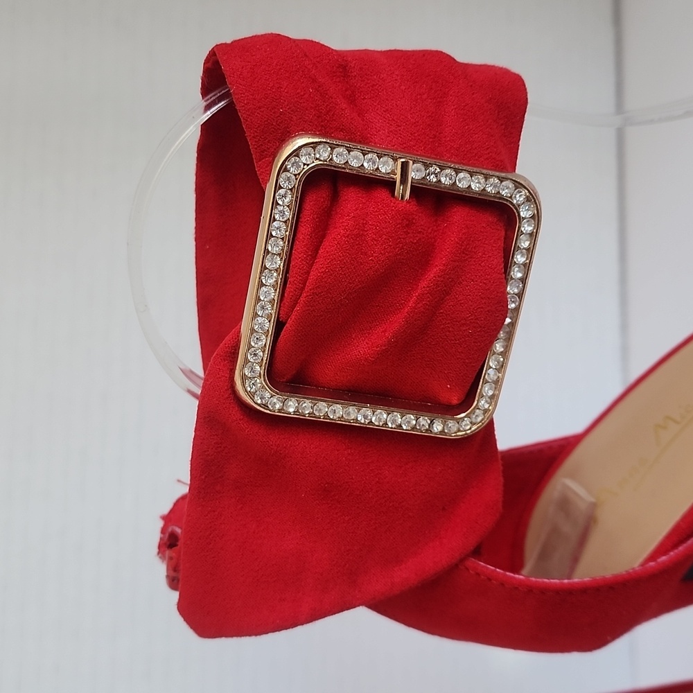 New in the Box - Formal Stiletto Heels w/ Gold Color Buckle & Rhinestones - Picture 7 of 11